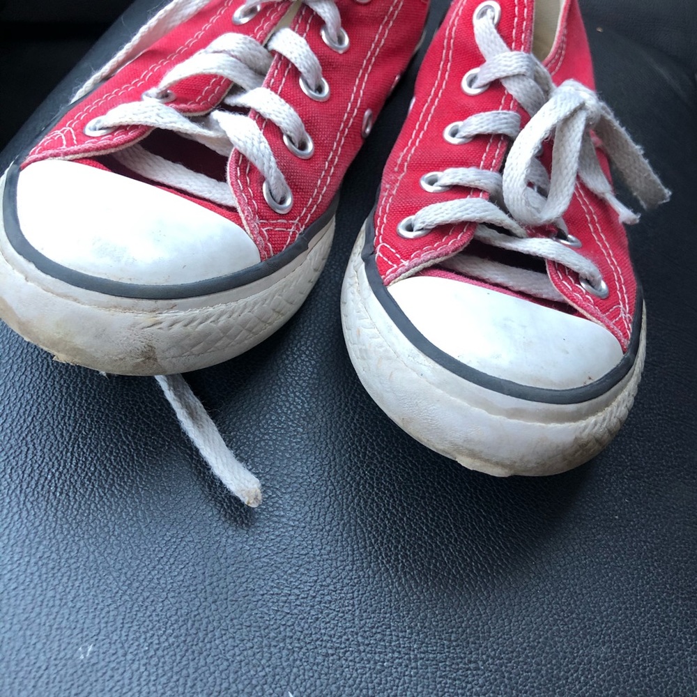 Red Converse - Picture 7 of 8